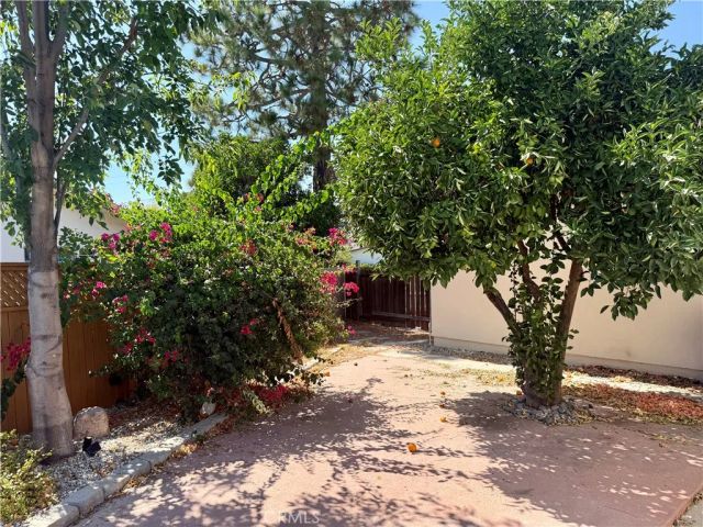 23900 Pentland, West Hills, CA 91307