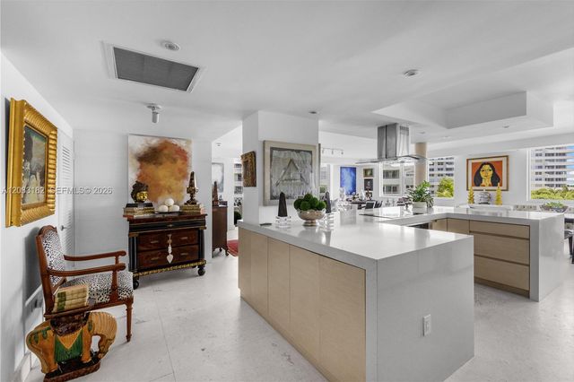200 Ocean Lane Drive 409, Key Biscayne, FL 33149
