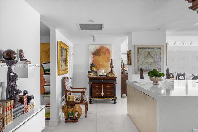 200 Ocean Lane Drive 409, Key Biscayne, FL 33149