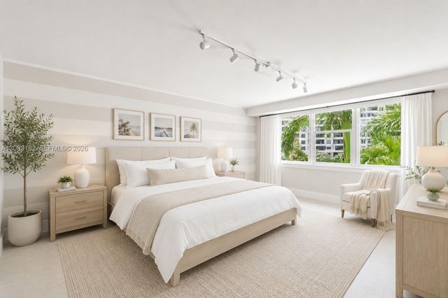 200 Ocean Lane Drive 409, Key Biscayne, FL 33149