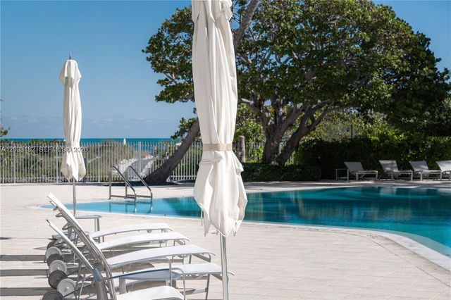 200 Ocean Lane Drive 409, Key Biscayne, FL 33149