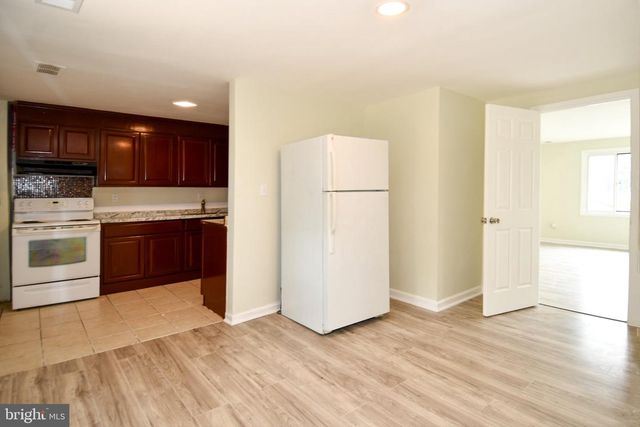7768 BURNSIDE RD, Landover, MD 20785