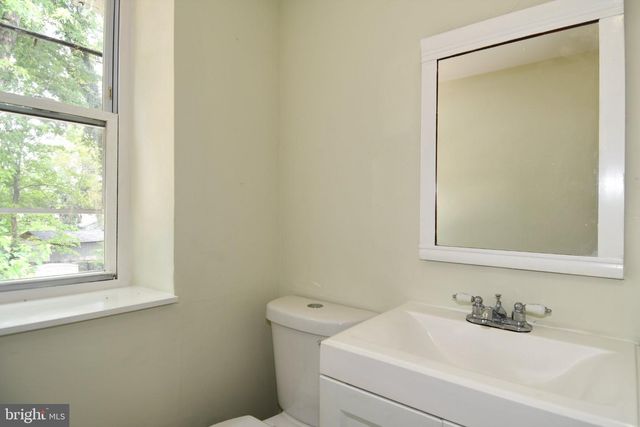 7768 BURNSIDE RD, Landover, MD 20785