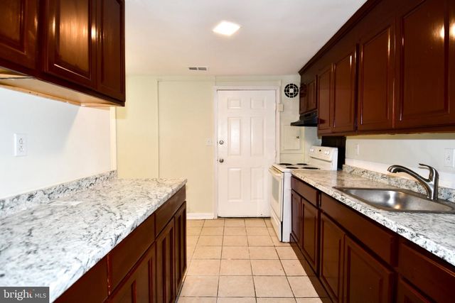 7768 BURNSIDE RD, Landover, MD 20785