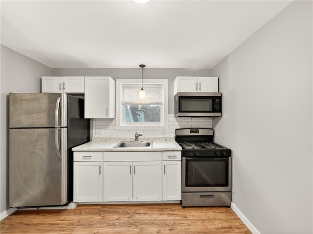 1069 Plymouth Avenue South, Rochester, NY 14608