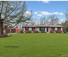 877 Longhi Road, Collinsville, IL 62234