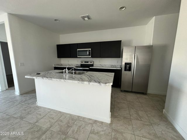 8236 W Campanella Way, Florence, AZ 85132