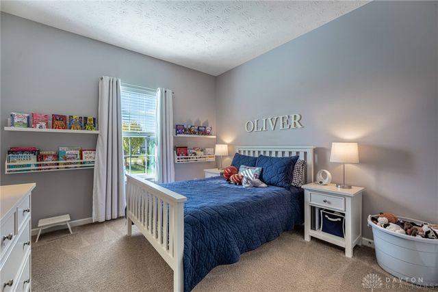 9363 Oak Brook Drive, Centerville, OH 45458