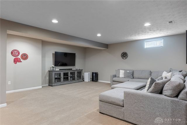 9363 Oak Brook Drive, Centerville, OH 45458