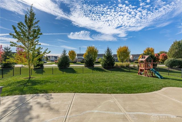 9363 Oak Brook Drive, Centerville, OH 45458