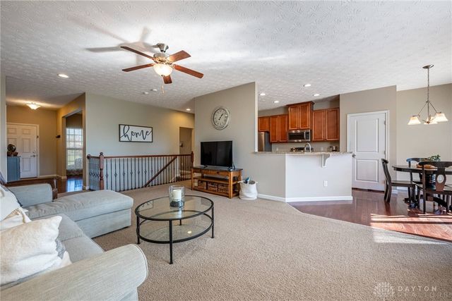 9363 Oak Brook Drive, Centerville, OH 45458