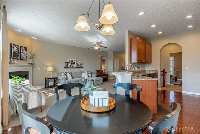 9363 Oak Brook Drive, Centerville, OH 45458