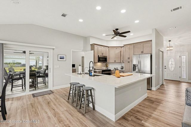 355 Lake View Lane, Palm Bay, FL 32909