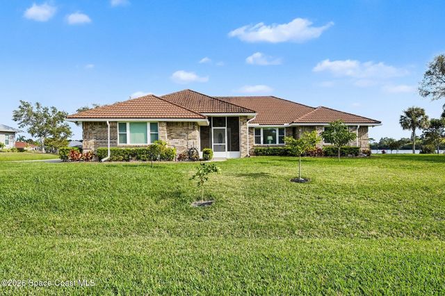 355 Lake View Lane, Palm Bay, FL 32909