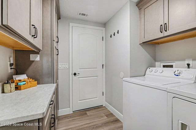 355 Lake View Lane, Palm Bay, FL 32909