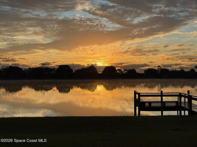 355 Lake View Lane, Palm Bay, FL 32909