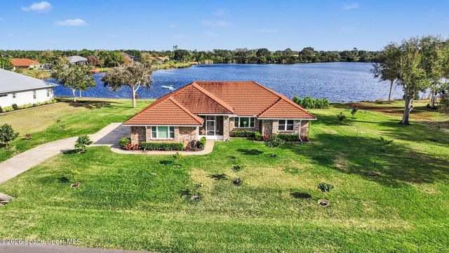355 Lake View Lane, Palm Bay, FL 32909