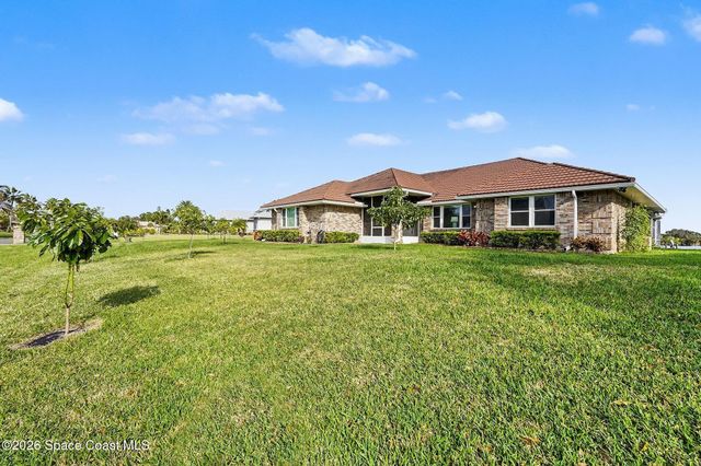 355 Lake View Lane, Palm Bay, FL 32909