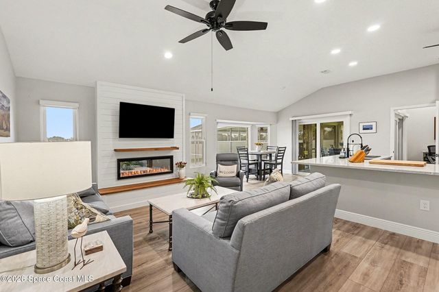 355 Lake View Lane, Palm Bay, FL 32909