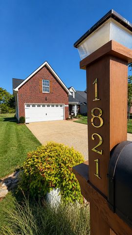 1821 Antebellum Dr, Murfreesboro, TN 37128