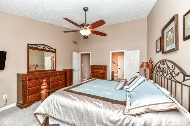 13190 Knollwood Place, Fishers, IN 46038