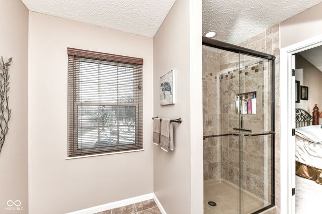 13190 Knollwood Place, Fishers, IN 46038