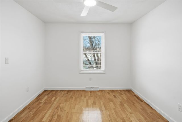 23 Benefit Street 16, Warwick, RI 02886