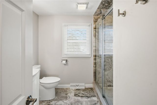 23 Benefit Street 16, Warwick, RI 02886