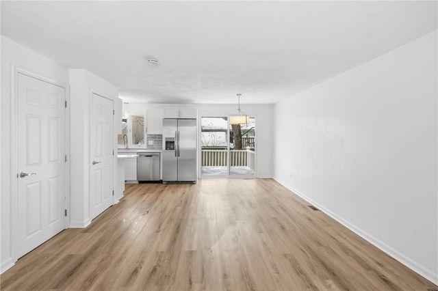 23 Benefit Street 16, Warwick, RI 02886