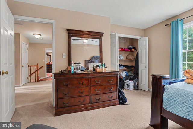 130 KOCH LN, Harrisburg, PA 17112
