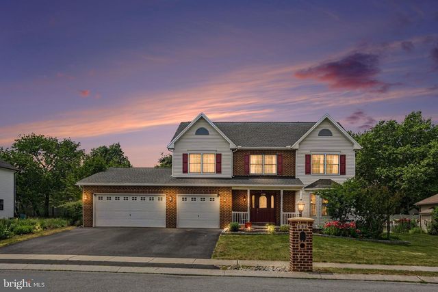 130 KOCH LN, Harrisburg, PA 17112