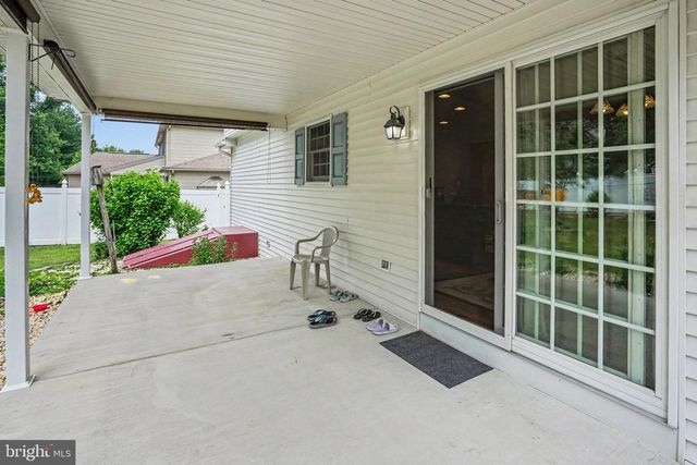 130 KOCH LN, Harrisburg, PA 17112