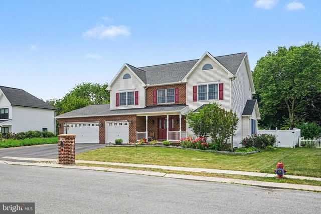 130 KOCH LN, Harrisburg, PA 17112