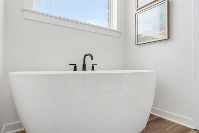 2822 N Grey Squirrel Drive, Fayetteville, AR 72704