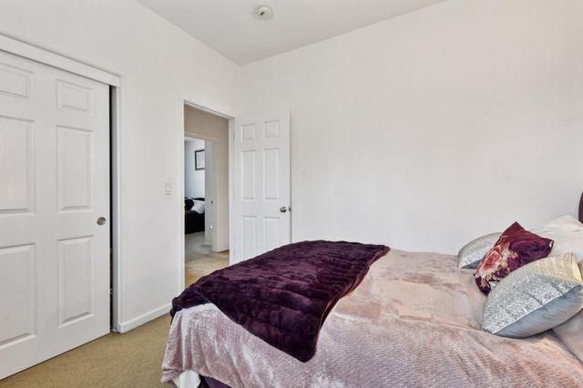 8464 Crystal Walk Cir, Elk Grove, CA 95758