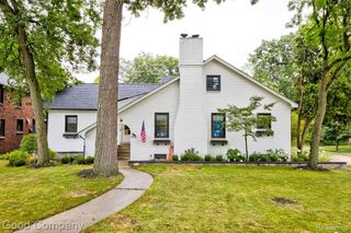93 Oakdale Boulevard, Pleasant Ridge, MI 48069