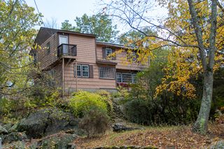 82 Kanungum Trail, Shelton, CT 06484