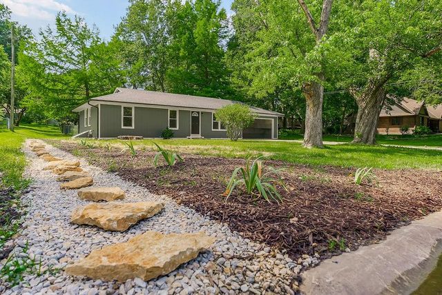 803 Madison Street, Pleasant Hill, MO 64080