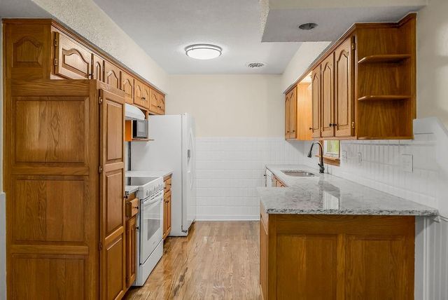 803 Madison Street, Pleasant Hill, MO 64080
