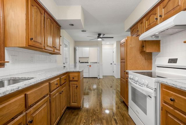 803 Madison Street, Pleasant Hill, MO 64080
