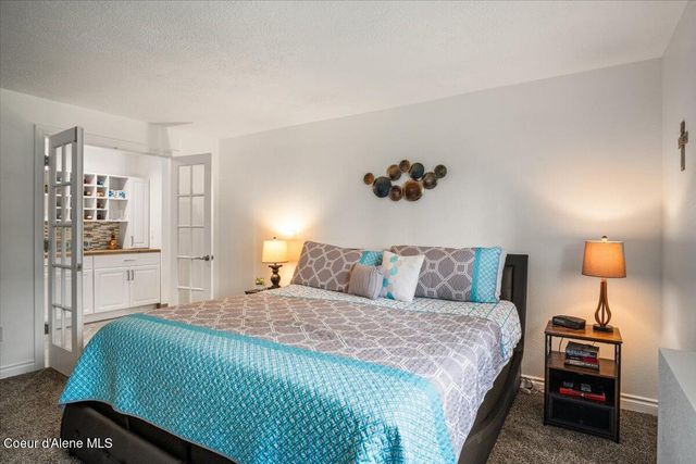 10569 N Friar DR, B, Hayden, ID 83835