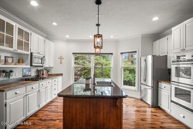 10569 N Friar DR, B, Hayden, ID 83835