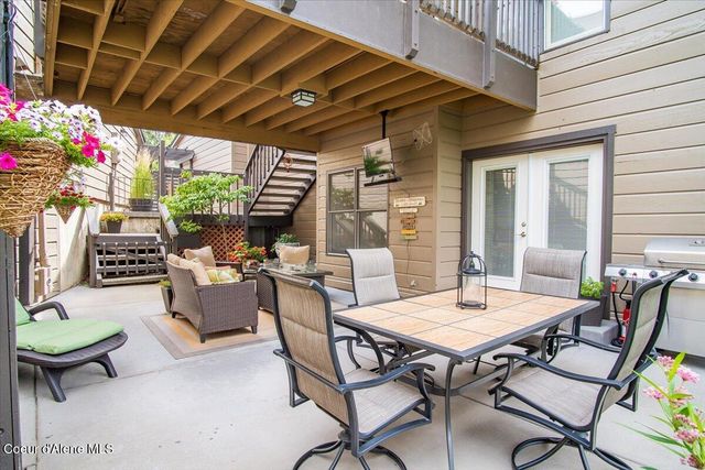 10569 N Friar DR, B, Hayden, ID 83835