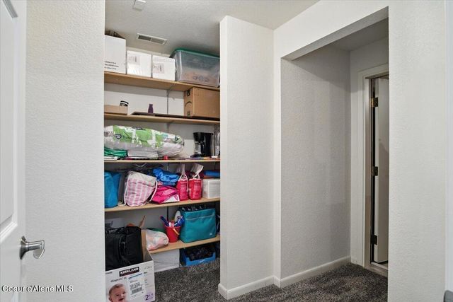 10569 N Friar DR, B, Hayden, ID 83835