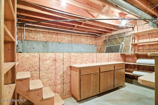 10569 N Friar DR, B, Hayden, ID 83835