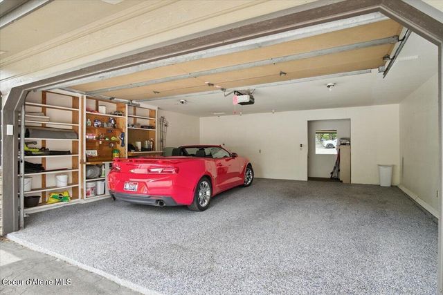 10569 N Friar DR, B, Hayden, ID 83835