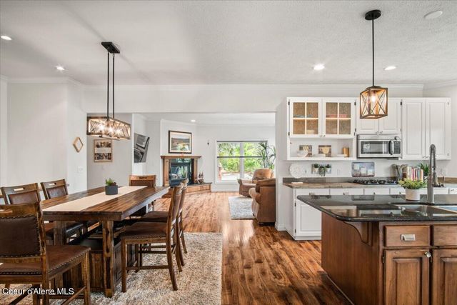 10569 N Friar DR, B, Hayden, ID 83835