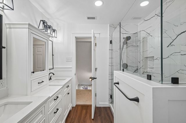180 N Woodland Trail, Double Oak, TX 75077