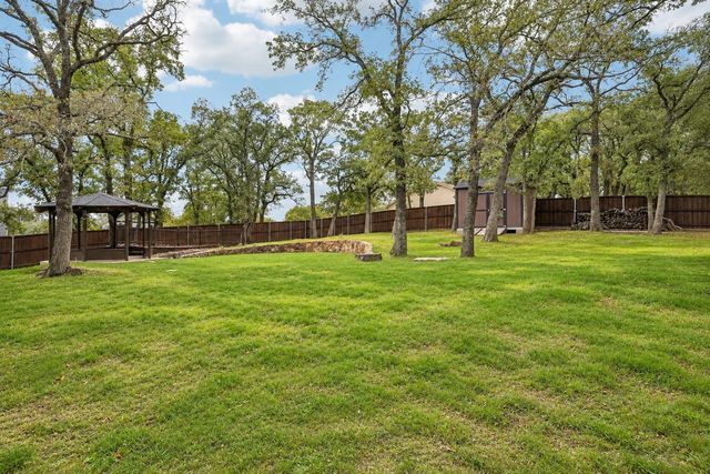 180 N Woodland Trail, Double Oak, TX 75077