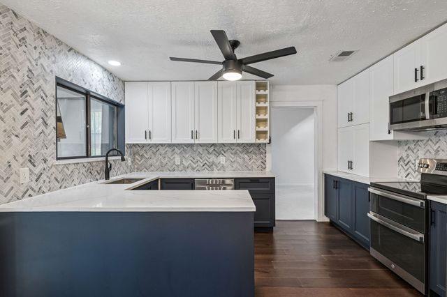 180 N Woodland Trail, Double Oak, TX 75077